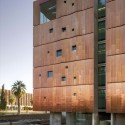Meinel Optical Sciences Building / richärd+bauer Meinel Optical Sciences Building / richärd+bauer © Bill Timmerman