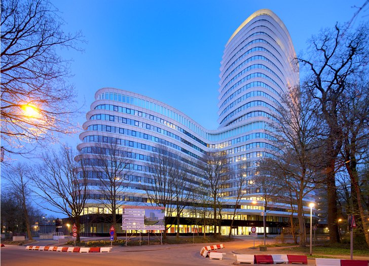 EEA + Tax Office / UNStudio