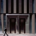 De Beers Ginza Building / Jun Mitsui & Associates Architects De Beers Ginza Building / Jun Mitsui & Associates Architects © Naoomi Kurozumi