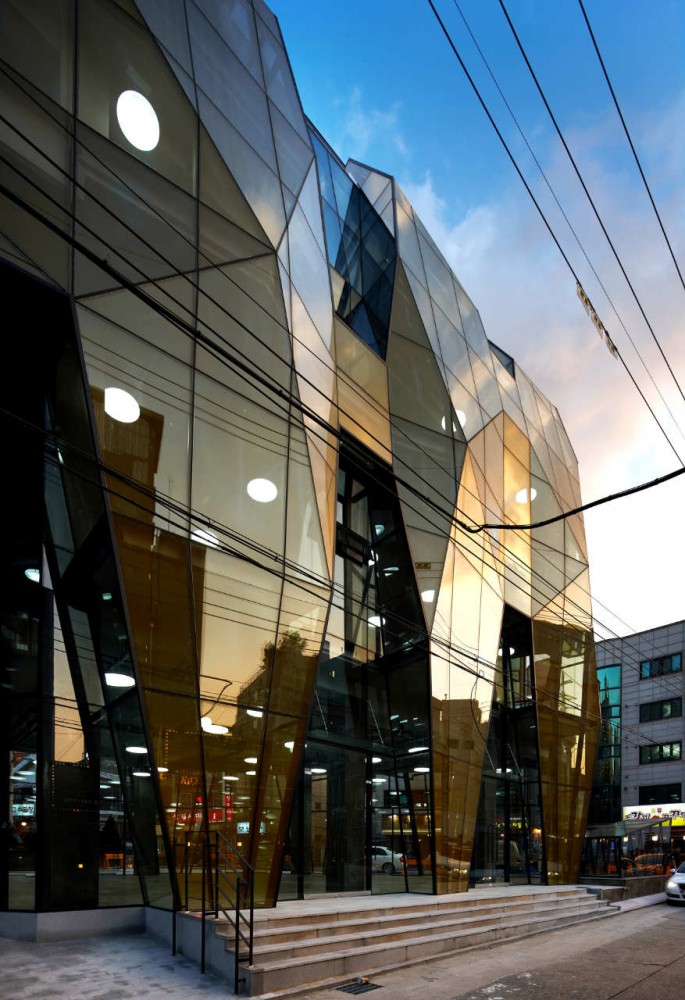 The Yellow Diamond / Jun Mitsui & Associates Architects + Unsangdong Architects