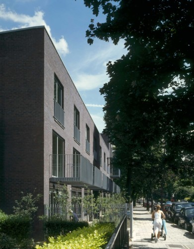 Vassall Road Housing & Medical Centre / Tony Fretton Architects