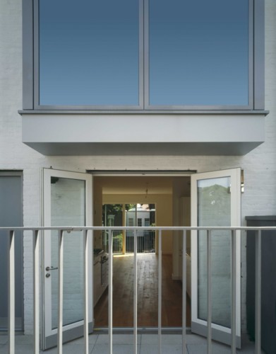 Vassall Road Housing & Medical Centre / Tony Fretton Architects