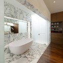 AE House / twentyfourseven