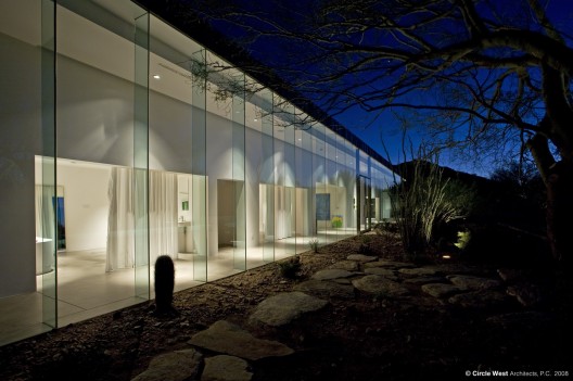 Desert House / Circle West Architects