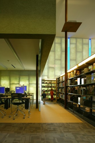 Desert Broom Library / richärd+bauer
