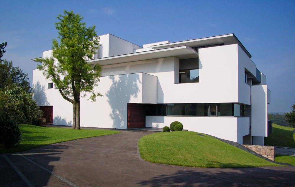Oberen Berg House / Alexander Brenner