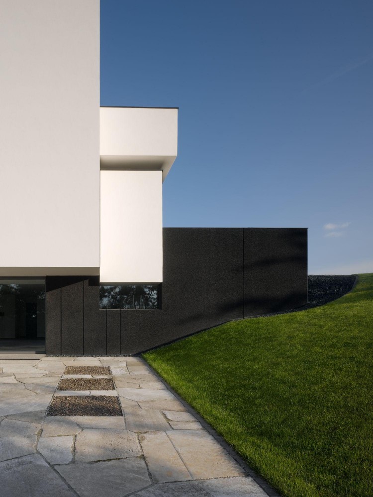 Oberen Berg House / Alexander Brenner