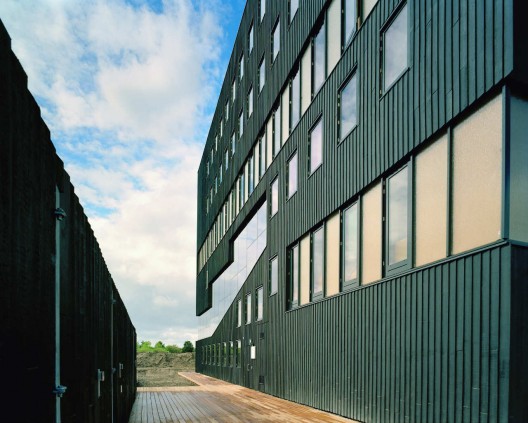 Child Welfare Council Office / Onix