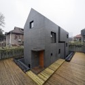 Concrete Slit House / AZL architects © Iwan Baan