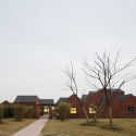 Three Courtyard Community Centre / AZL architects