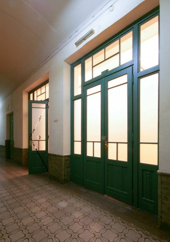 K201 Public Hall / Tamás Szentirmai, János Vági