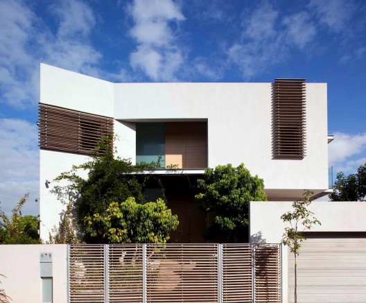 DG House / Domb Architects