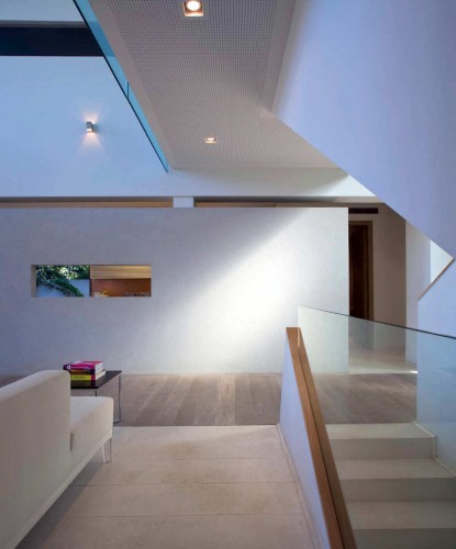 DG House / Domb Architects