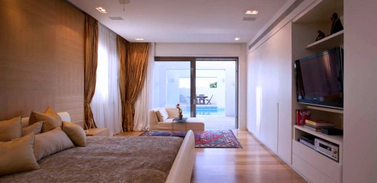 DG House / Domb Architects