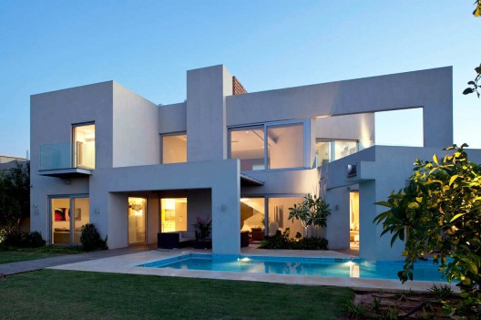 DG House / Domb Architects