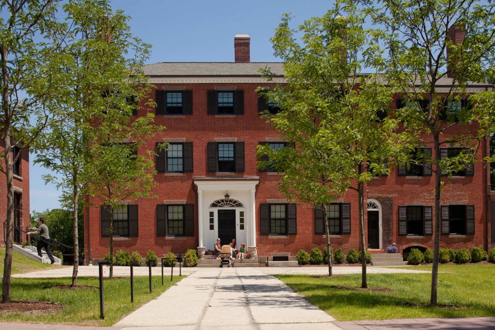 50 Saint Peter Street / Finegold Alexander + Associates