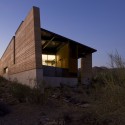 The Gateway to the McDowell Sonoran Preserve / Weddle Gilmore Black Rock Studio The Gateway to the McDowell Sonoran Preserve / Weddle Gilmore Black Rock Studio © Bill Timmerman