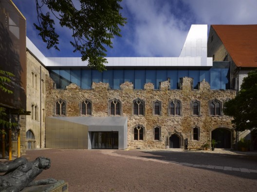 Moritzburg Museum Extension / Nieto Sobejano Arquitectos