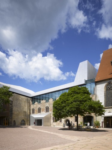 Moritzburg Museum Extension / Nieto Sobejano Arquitectos