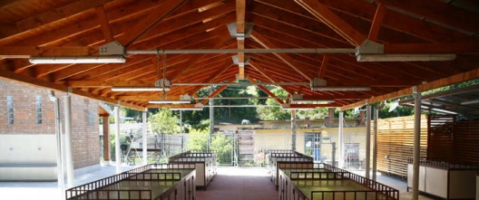 Refurbished Market In Serbia / Mirjana Berkeš, Ana Kovencz-Vujić