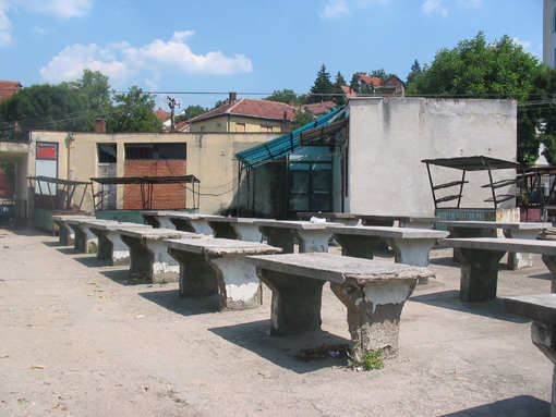 Refurbished Market In Serbia / Mirjana Berkeš & Ana Kovencz-Vujić