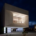 Almonte Theatre In Huelva / Donaire Arquitectos © Javier