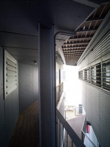 19 Subsidized Dwellings for Young People at the Old Town Center in Lleida / Pàmpols Arquitecte