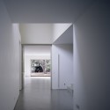 Painted House / Jonathan Woolf architects with Bharat Patel Painted House / Jonathan Woolf architects with Bharat Patel © Helene Binet