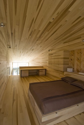 Sliding House / MacKay-Lyons Sweetapple Architects