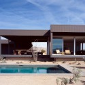 Desert House In California / Marmol Radziner Desert House In California / Marmol Radziner © Joe Fletcher