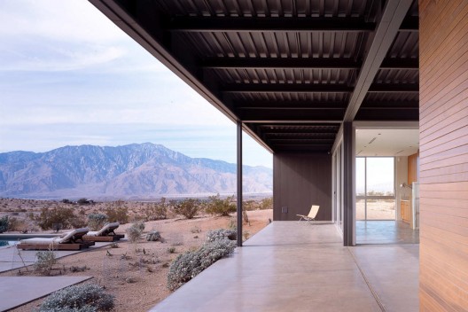 Desert House In California / Marmol Radziner