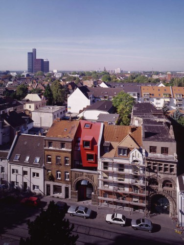 Legal / Illegal / Manuel Herz Architects