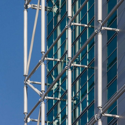 Tower Plaza / Regino Cruz Architects