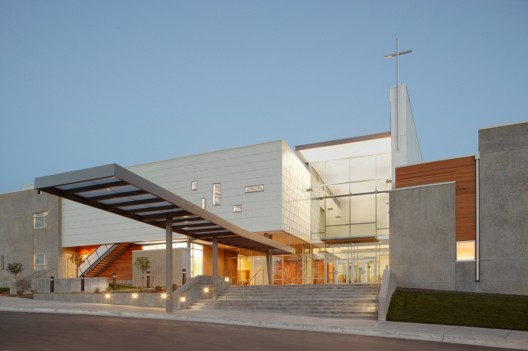Littleton Church of Christ / Semple Brown Design