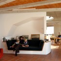 Social Groups House In Auckland / Mitchell and Stout Architects Social Groups House In Auckland / Mitchell and Stout Architects © Patrick Reynolds