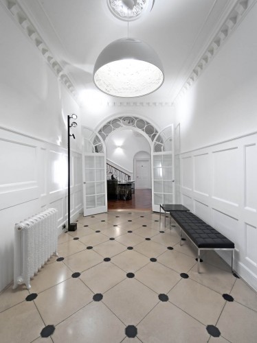Offices For International Shipping Company / SHH