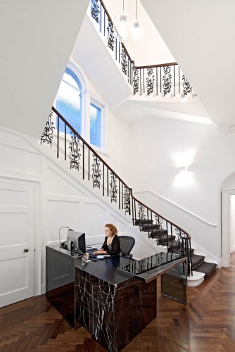 Offices For International Shipping Company / SHH