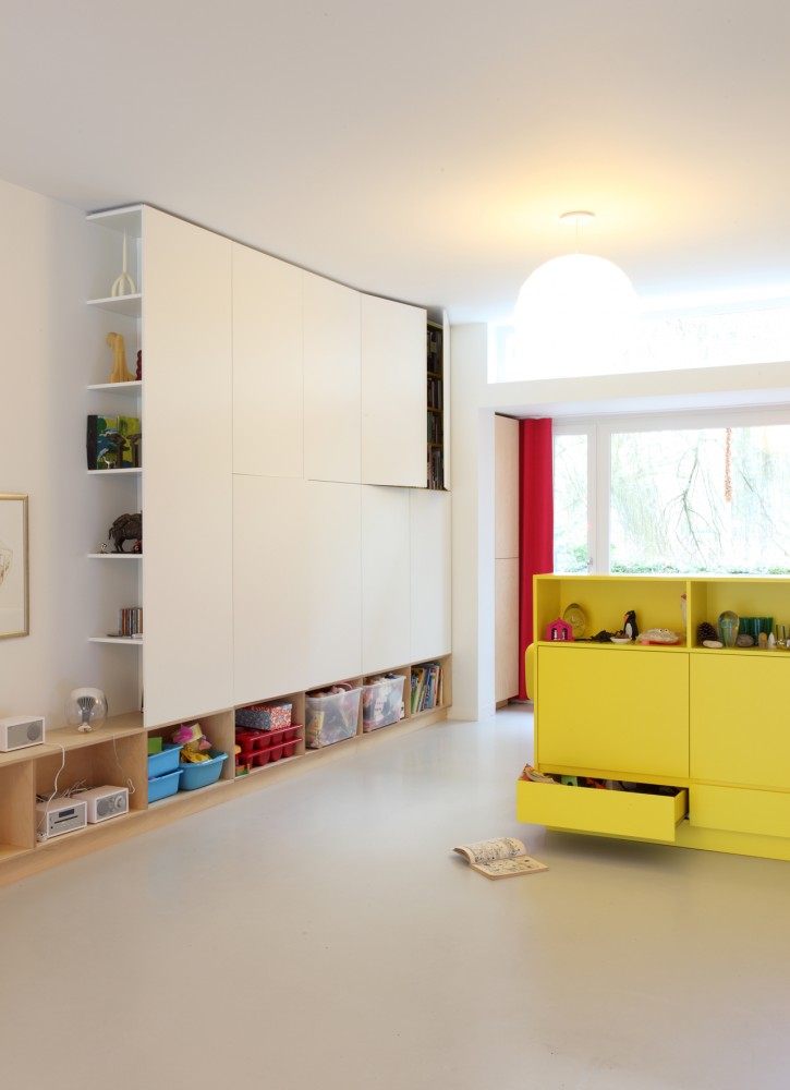 Dwelling Refurbishment in Eindhoven / De Bever Architecten