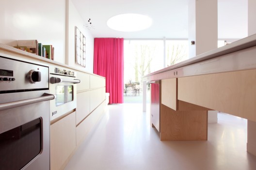 Refurbishment Of a Dwelling And Interior Design In Eindhoven / De Bever Architecten