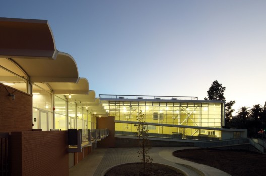 Lafayette Park Recreation Center / Kanner Architects