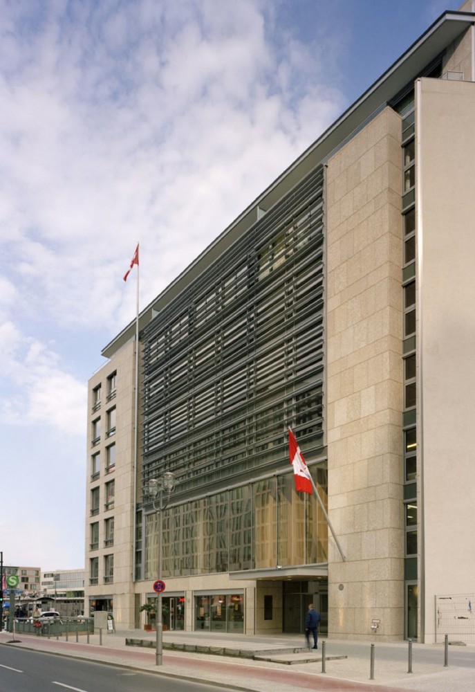 Canadian Embassy Berlin / KPMB Architects with Gagnon, Letellier, Cyr, architectes and Smith Carter Architects + Engineers