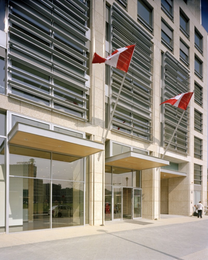 Canadian Embassy Berlin / KPMB Architects with Gagnon, Letellier, Cyr, architectes and Smith Carter Architects + Engineers