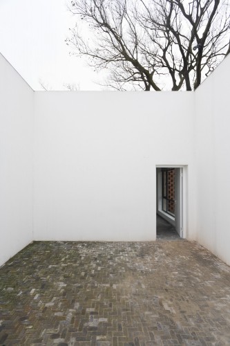 Brick House / AZL architects