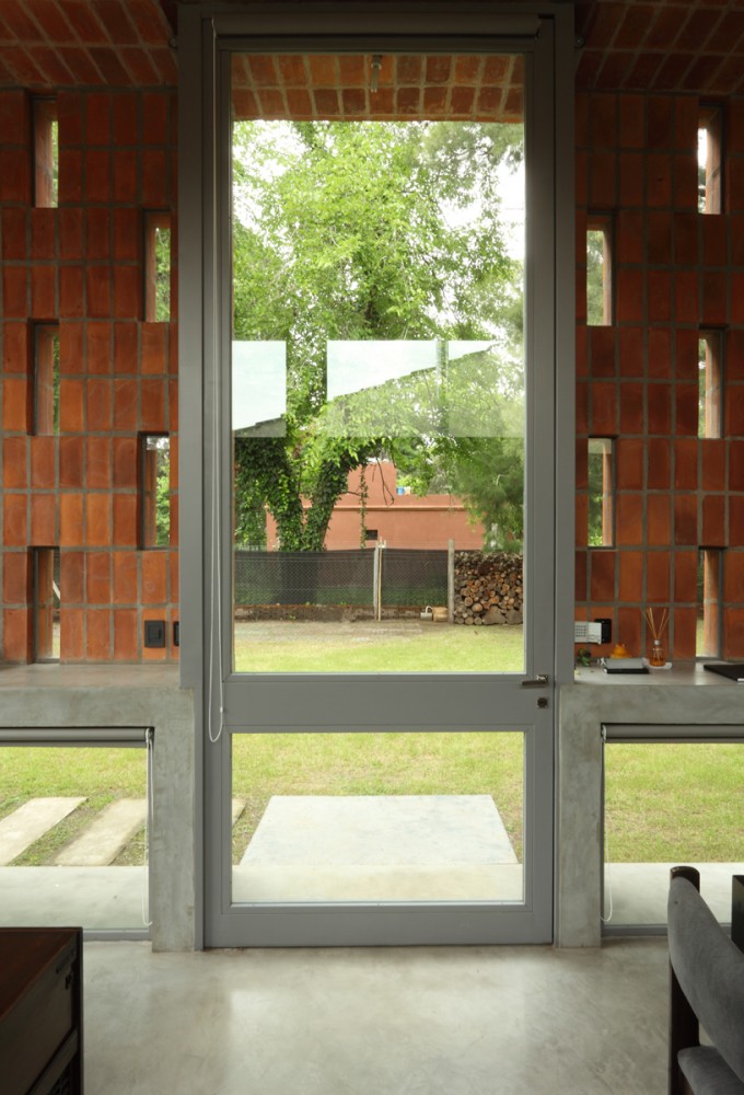 Pilar House / FILM-OBRAS DE ARQUITECTURA