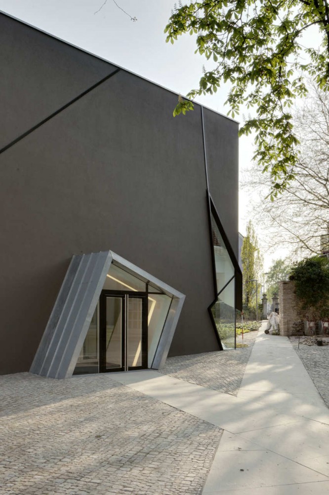 Felix Nussbaum Museum / Daniel Libeskind