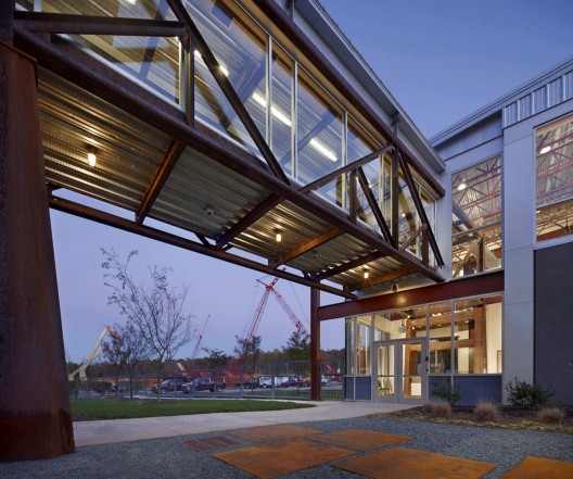 Buckner Companies Headquarters / Weinstein Friedlein Architects