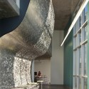 Rita Atkinson Residence / Valerio Dewalt Train Architects Rita Atkinson Residence / Valerio Dewalt Train Architects © Nic Lehoux