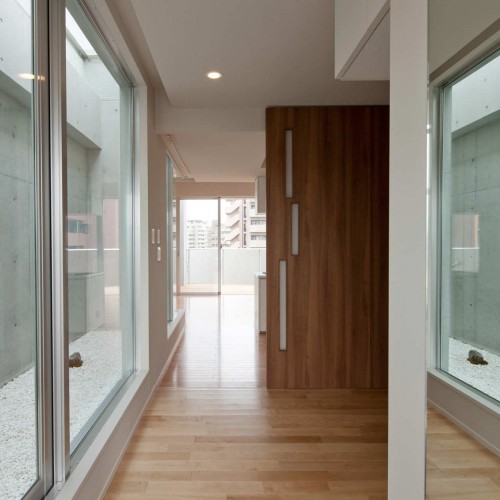 Apartment in Akasaka-Fukuoka / SPEAC