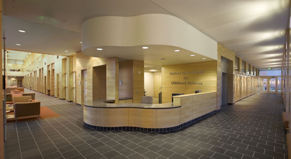 Barbara Davis Center for Childhood Diabetes / Anderson Mason Dale Architects