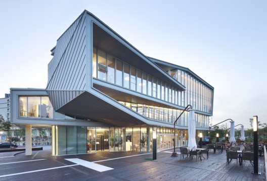 La-cubo / JUNGLIN Architecture